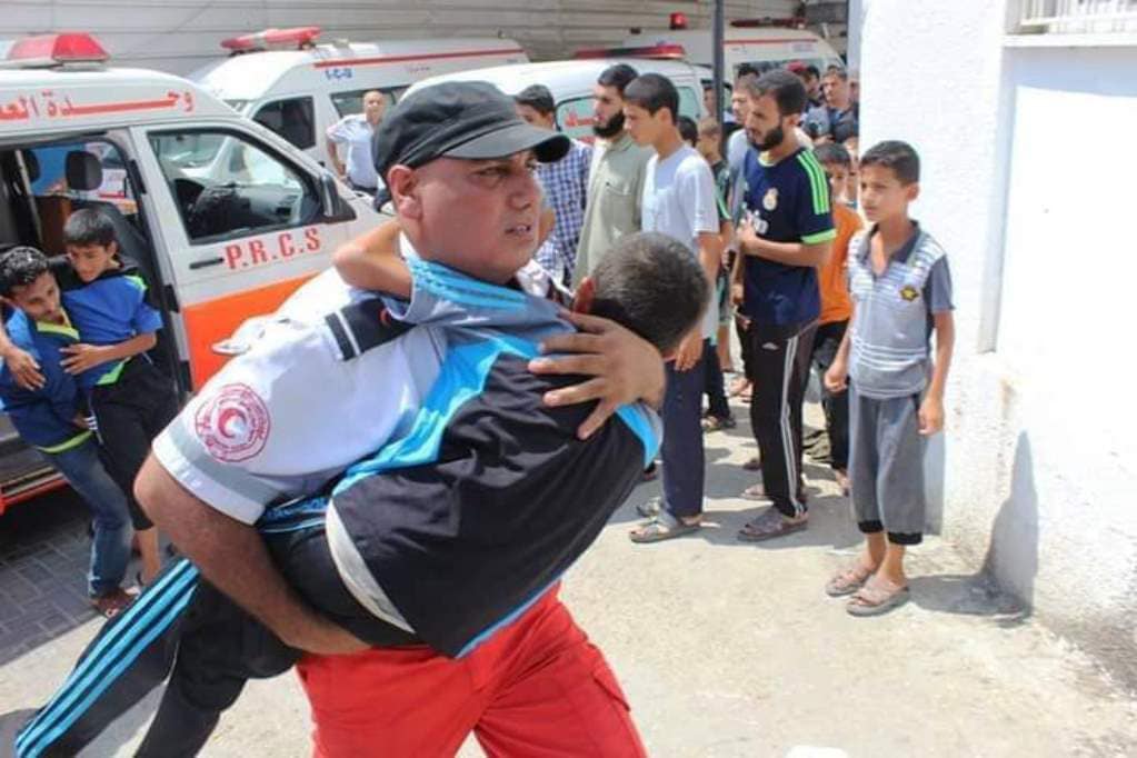 خلال العدوان الإسرائيلي على قطاع غزة، رفعت جمعية الهلال الأحمر الفلسطيني حالة الطوارئ لديها، وذلك بناء على تعليمات رئيس الجمعية.